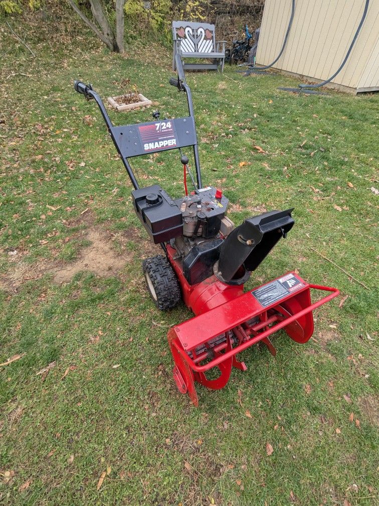 snapper 724 two-stage self-propelled snowblower 