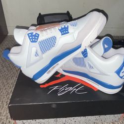 Air Jordan 4 Military Blue
