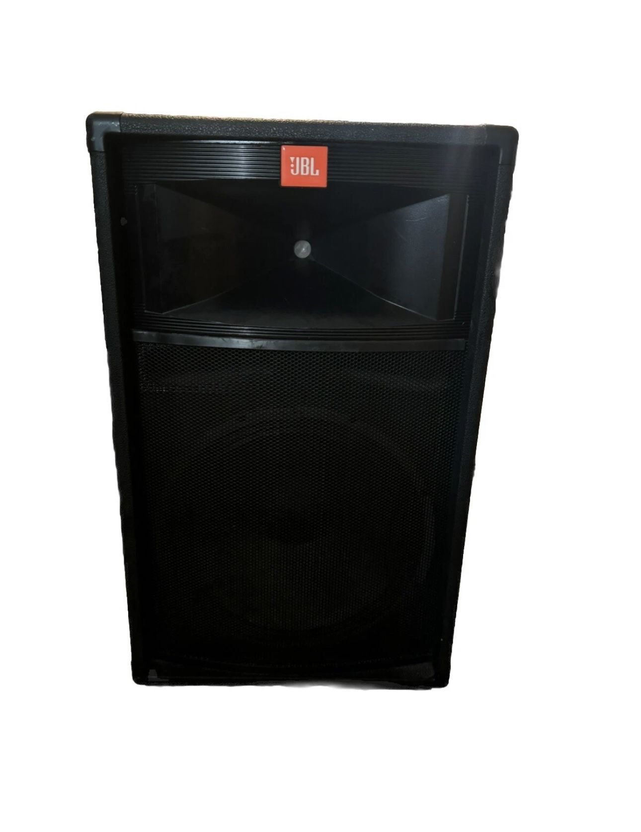 JBL PROFESSIONAL LOUDSPEAKER MODEL. TR125 15” TR SERIES USED BUT WORKS GREAT
