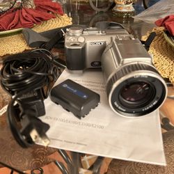 Sony Camera DSC F707