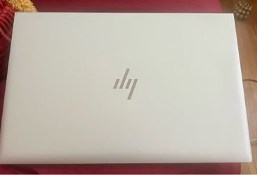 HP EliteBook 840 G8 – i5 / 16GB RAM
