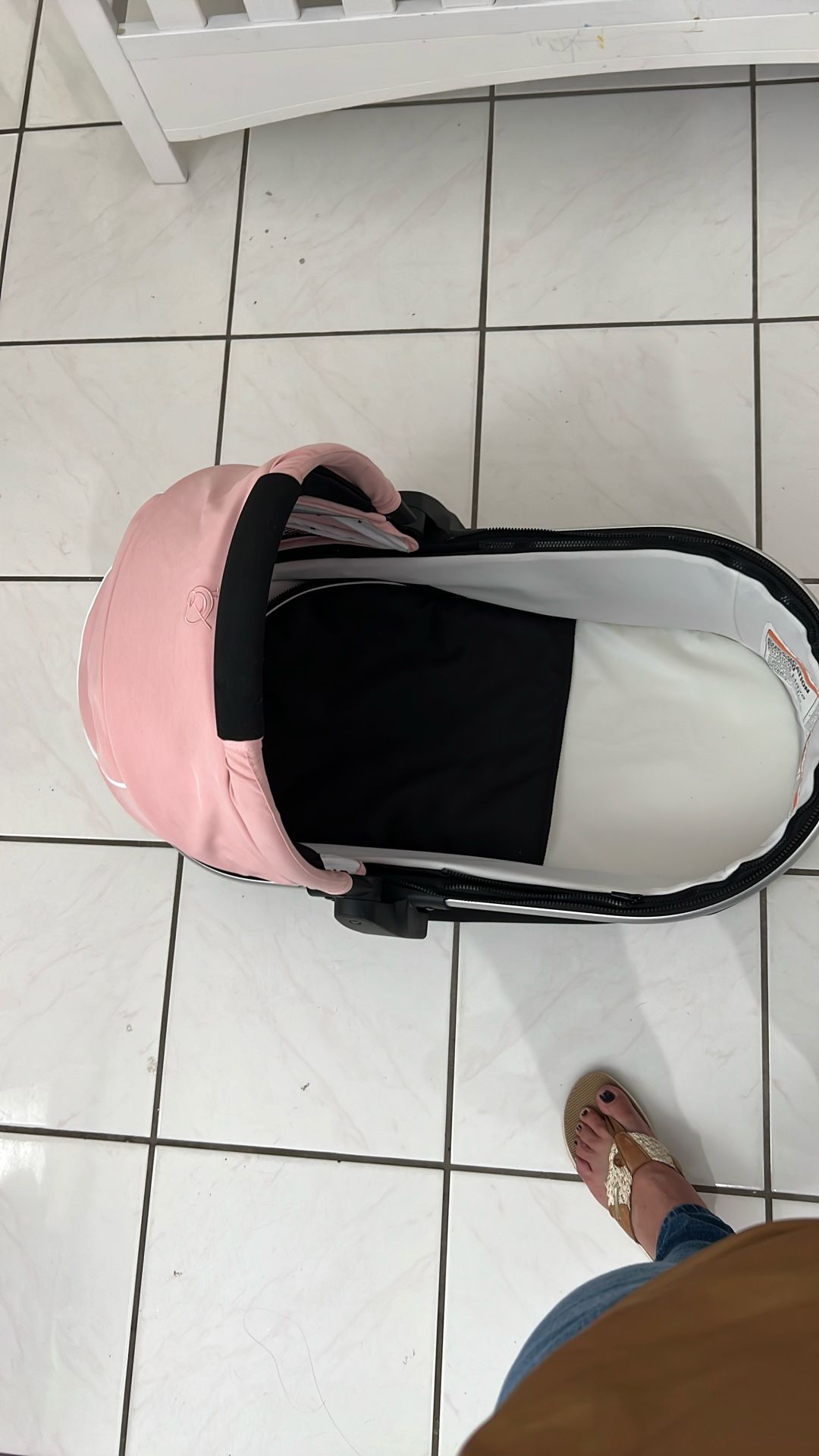 Mocking Bird Bassinet Pink