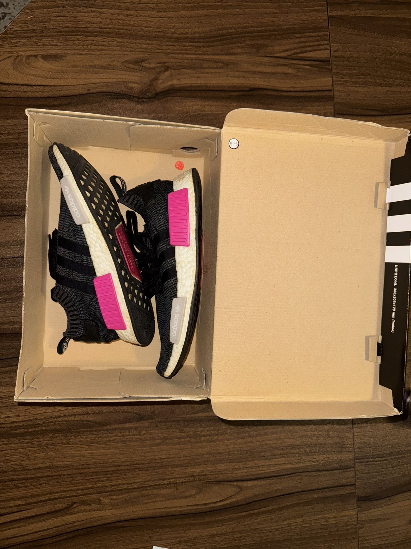 Adidas NMD R1 Women’s Size 7.5 — Black / Pink / Boost — Good Condition