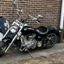 2003 Yamaha Roadstar 1600cc