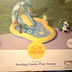 Surfing Panda Water Play Center/ Centro de juegos acuáticos Surfing Panda