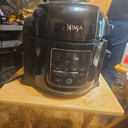 Ninja Pressure Cooker And Air Fryier