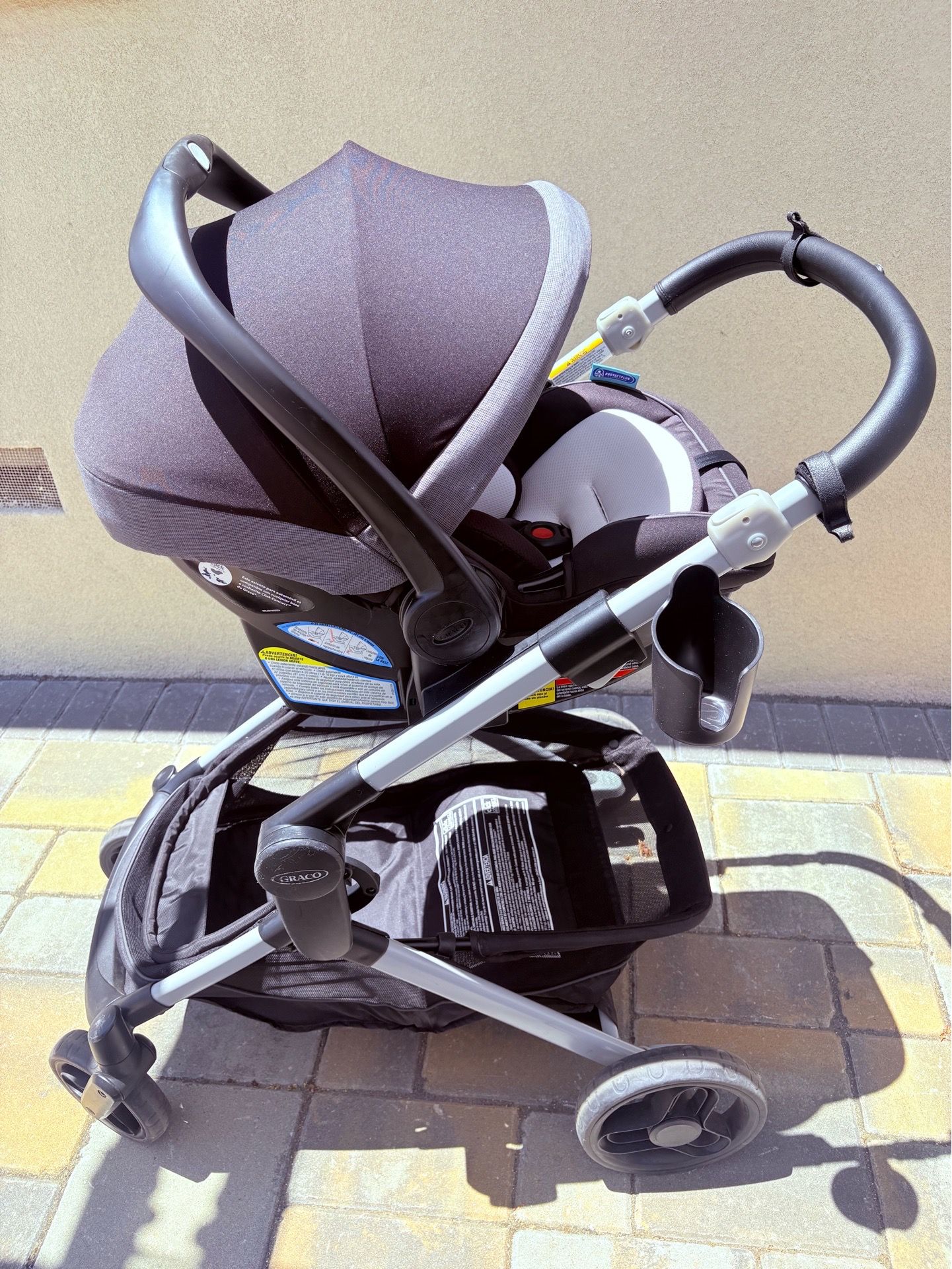 Graco Modes Nest Dlx Travel system