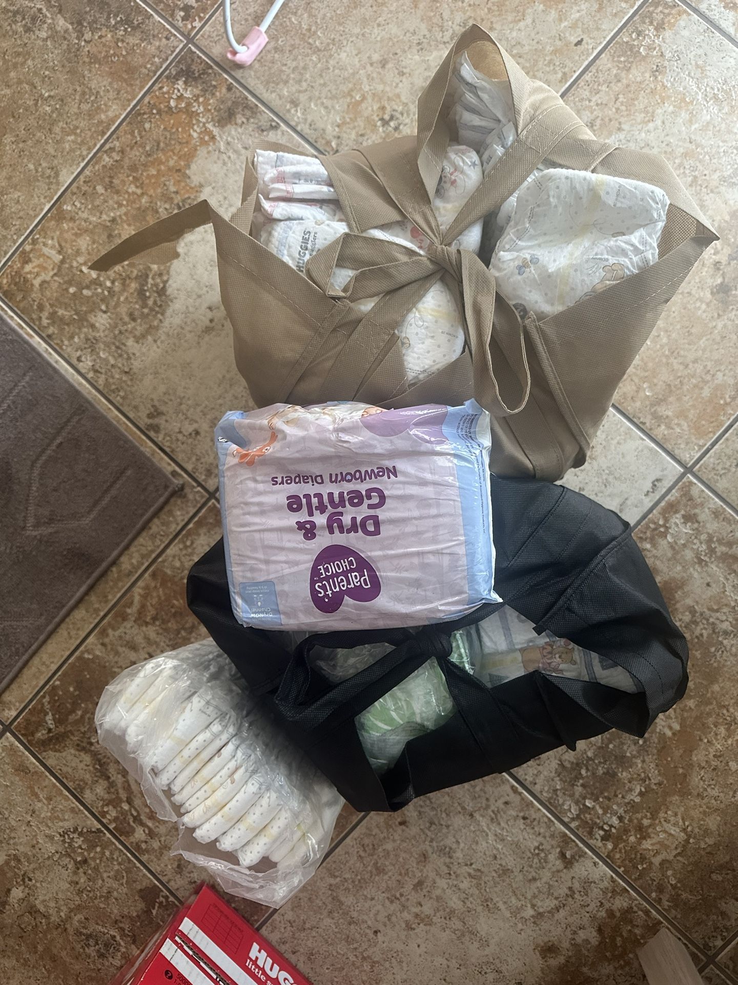Huggies Pampers