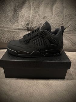 Black Cat 4s - Size 10.5