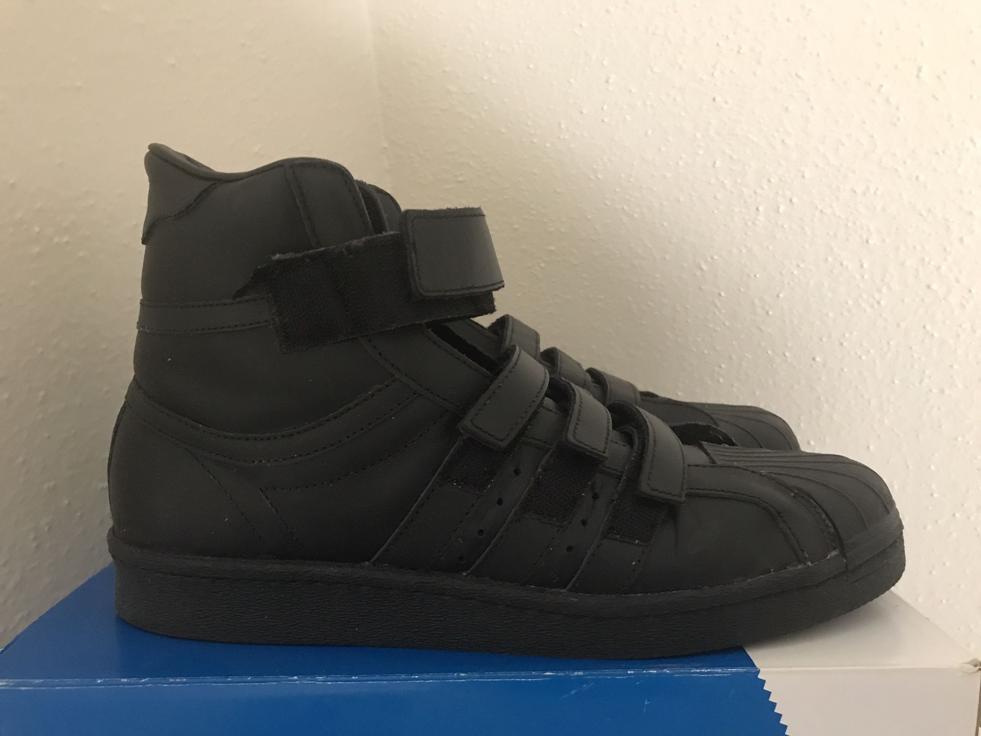ADIDASxJUUN.j COLLAB..(Designer)