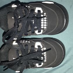 Baby Jordan’s 4s white thunder