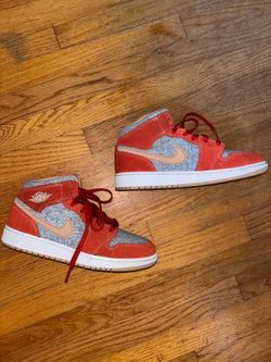 Air Jordan 1 Mid SE GS 'Denim Red' Size 5.5 Y