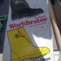 Rubber Shoes And Boots 