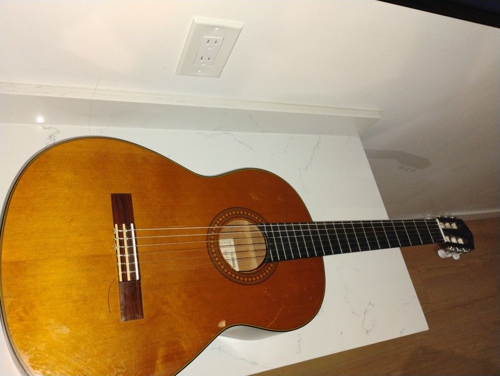 Yamaha Accoustic Cg122mch