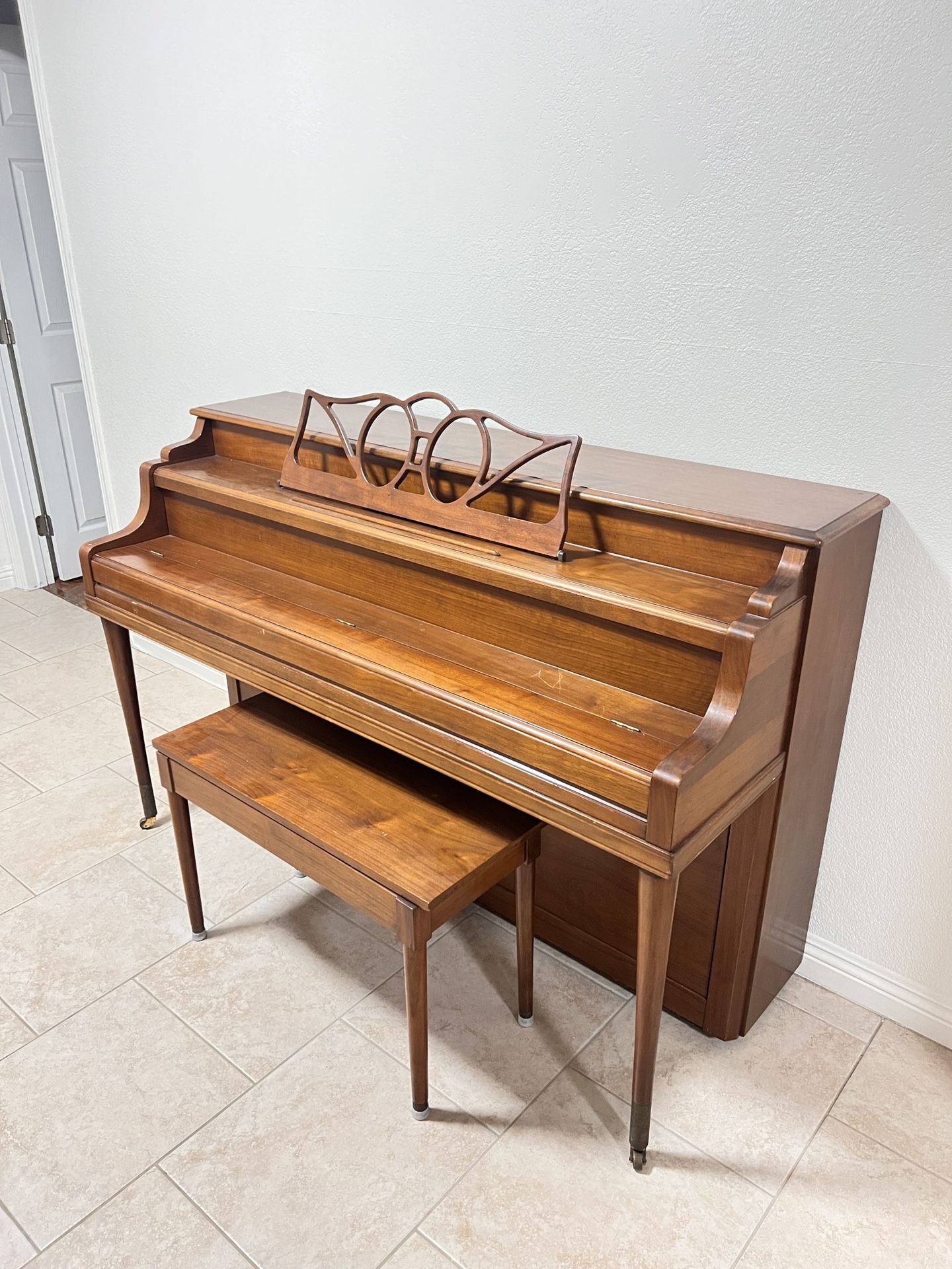 Kawai Console Piano