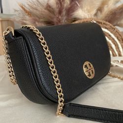 NEW✨tory burch Chelsea pebbled crossbody bag black 153566
