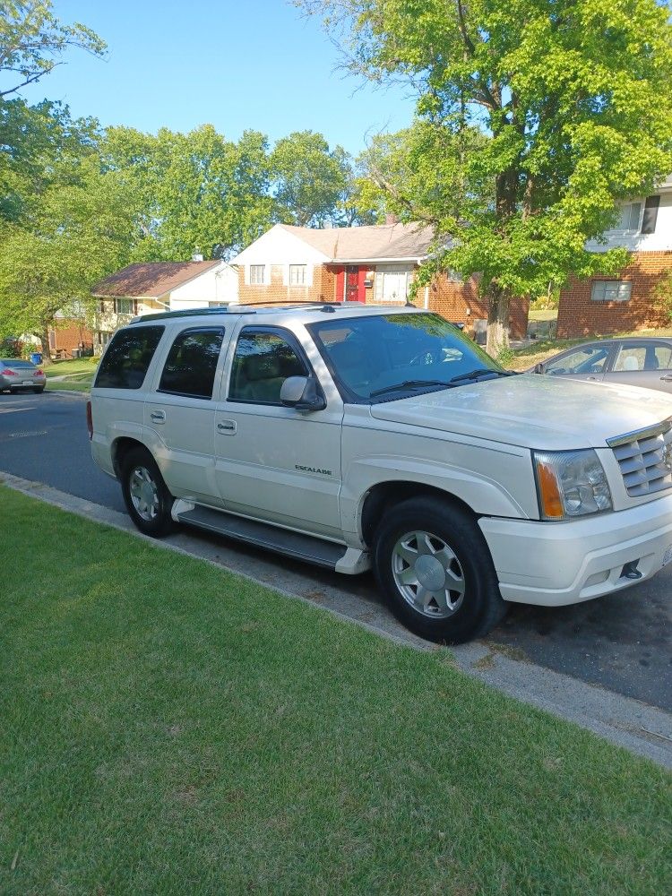 2005 Cadillac Escalade