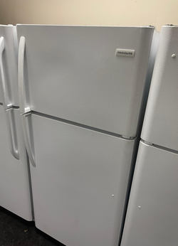 Frigidaire Top Freezer Fridge – White, Clean, 19 cu ft class