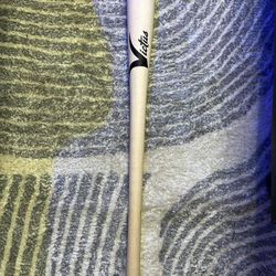Victus Wood Baseball Bat