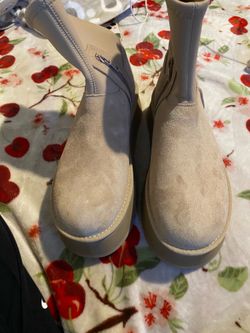 Uggs classic dripper brown boots
