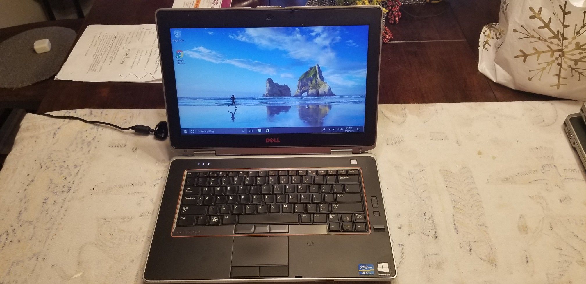 15" Dell e6230 laptop 6GB ram Brand new blazing fast 128GB solid state hard drive with Windows 10