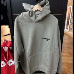 Essential Hoodie 