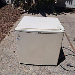 Mini Fridge