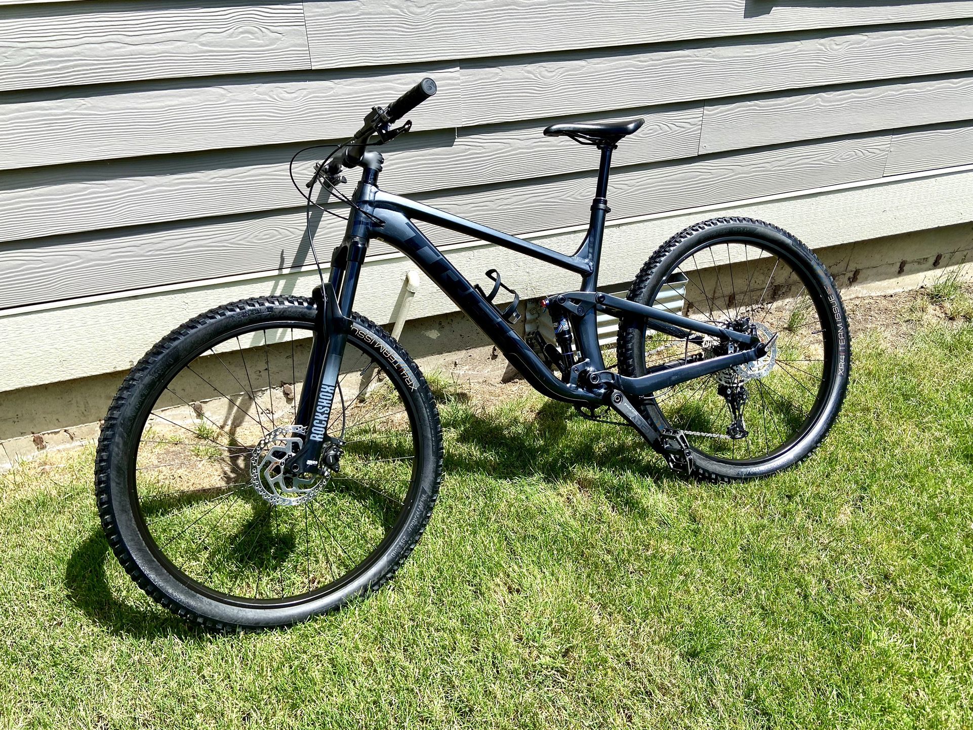 2024 Trek Top Fuel 5 Full Suspension Mountain Bike