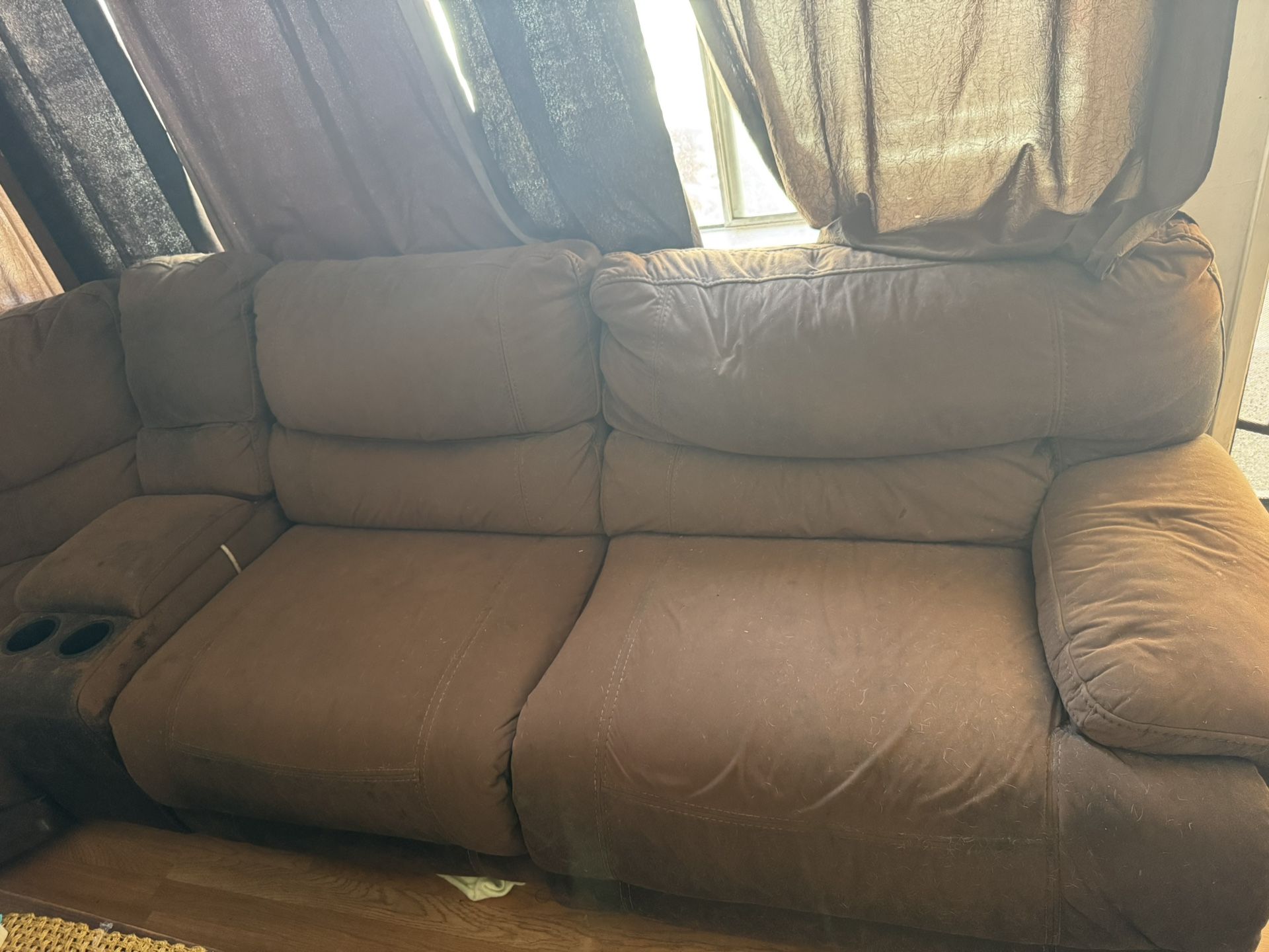 FREE SECTIONAL COUCH