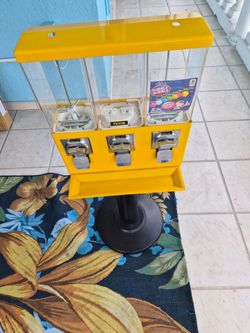 Triple Head candy machine