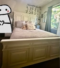 Queen bed