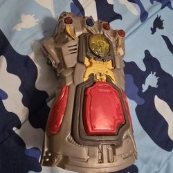 Avengers Endgame Gauntlet