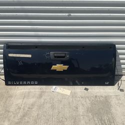 2007 2013 CHEVROLET SILVERADO 1500 LT TAILGATE TRUNK LID OEM 