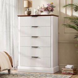 Nj-Dress er For Bedroom With 5 Fluted Drawers, 31.5" Wide Chest Of Drawers With Mid-century Design, Wood Dress er For Close t With Metal Handle, White
