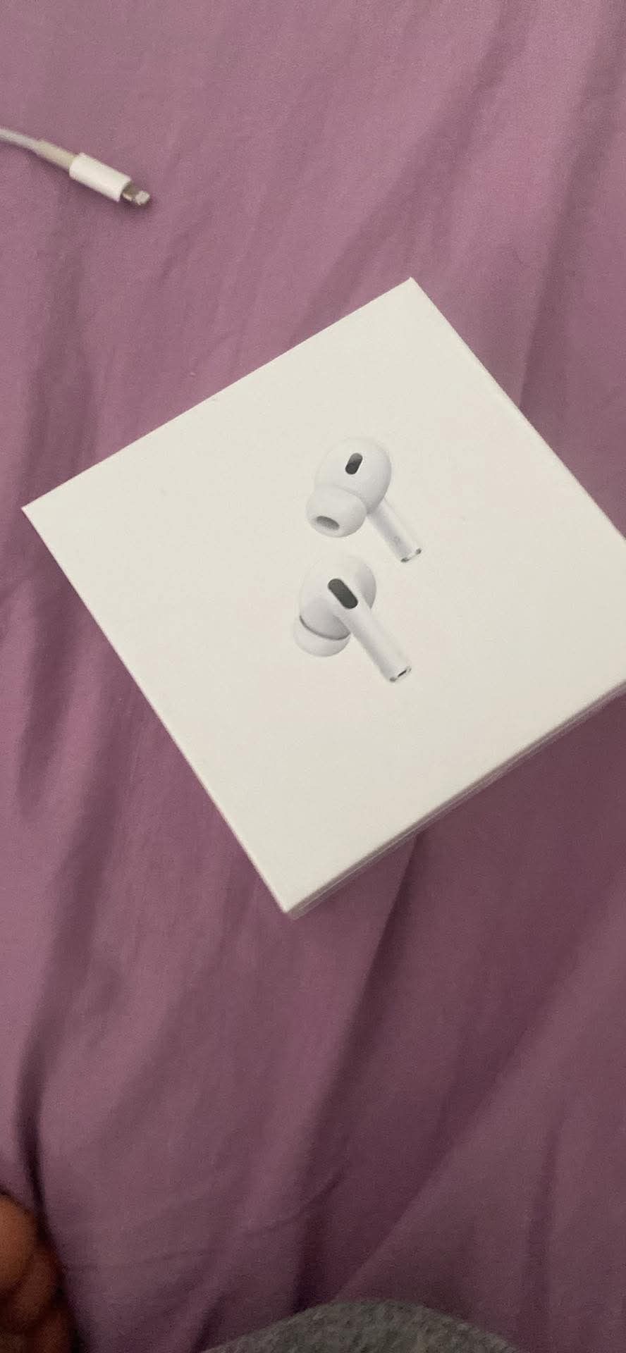 AirPods