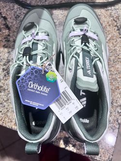 Woman’s shoes