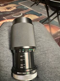 Vivatar 70-205 mmmacto focus lens for Canon