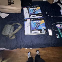 PS5 FORTNITE EDITION** BRAND NEW