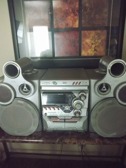 JVC 330 Watt Giga Tube Home Stereo System