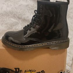 Girls Leather Dr Martens