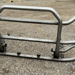 Cattle Guard fits a 2020 Freightliner Cascadia 