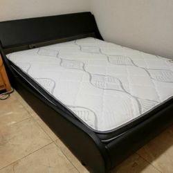 NEW QUEEN-SIZE PILLOW TOP MATTRESS AND BOX SPRING 🆕️