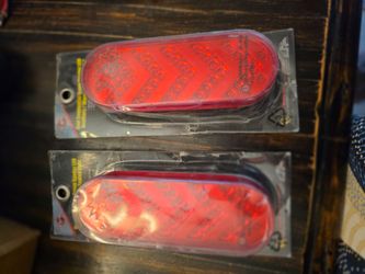 Oval Sequential Arrow Spyder LED Light - 77126