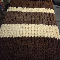 Brown And Cream Chunky Throw Blanket 