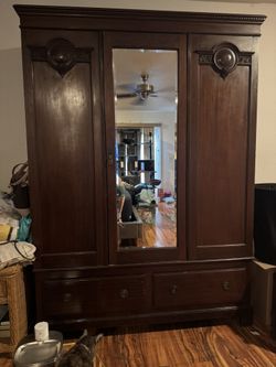 Armoire