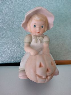 VTG Blue Buttons Twins Figurine