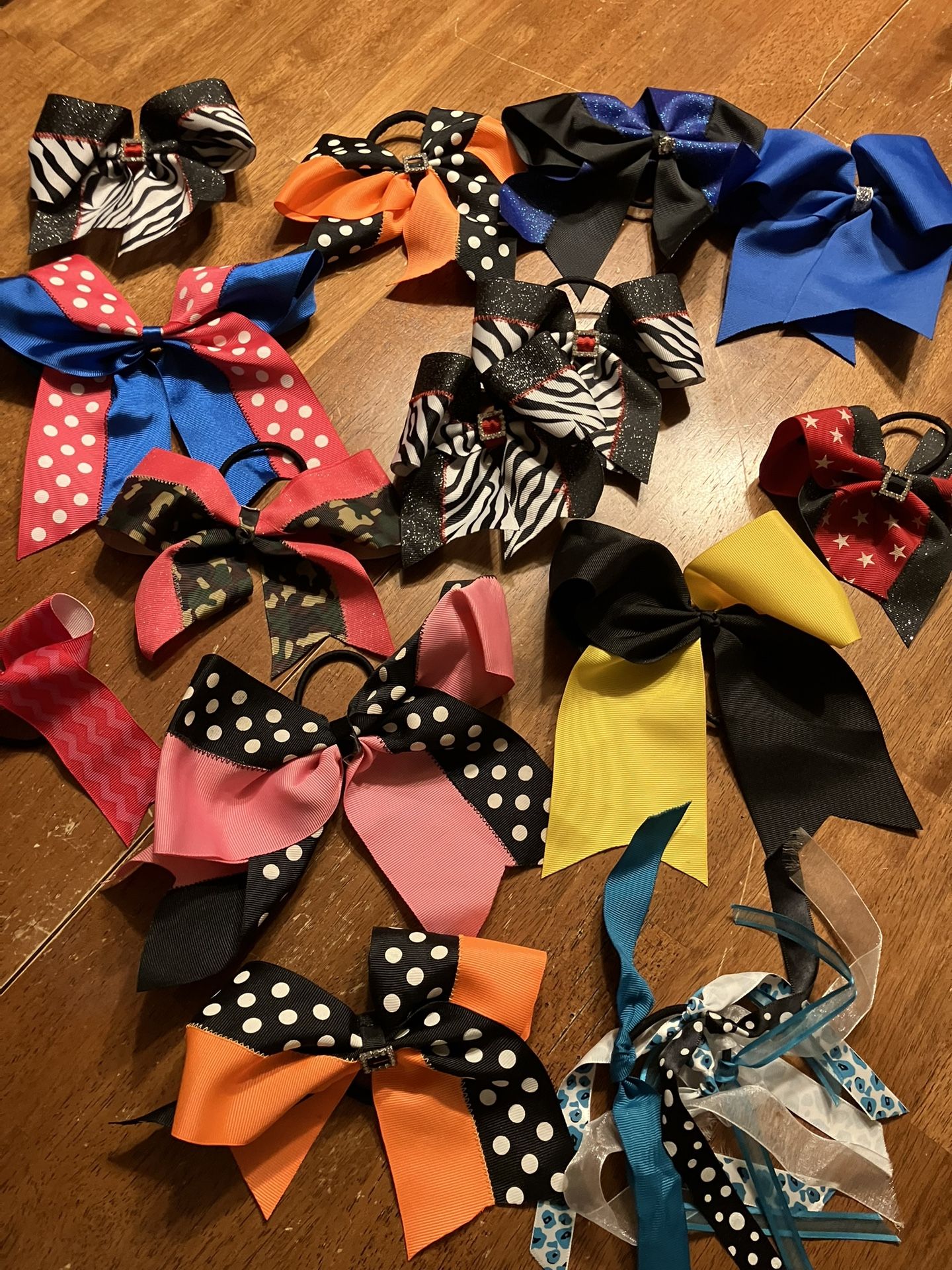 14 Girls Hair Bows