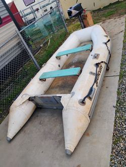 MERCURY DINGHY + NISSAN 5 MOTOR.