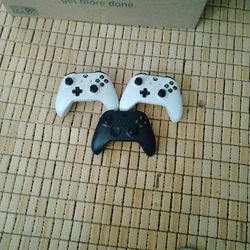 Xbox controllers