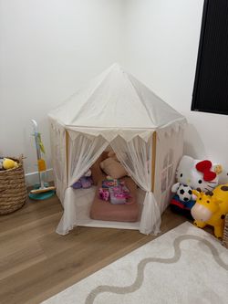 Kids Indoor Play Tent Castle